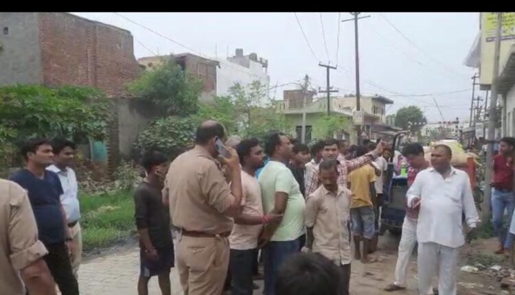 Two bike riding miscreants shot BJP worker