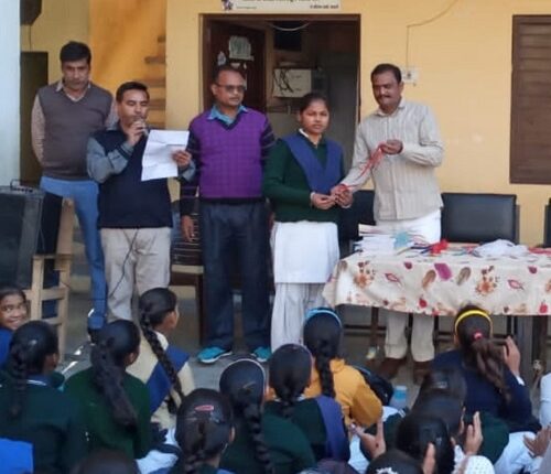 Competition organized in Adarsh ​​Bal Sadan School