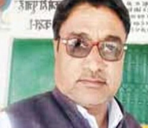 People gathered on the death of Shikshamitra due to heart attack