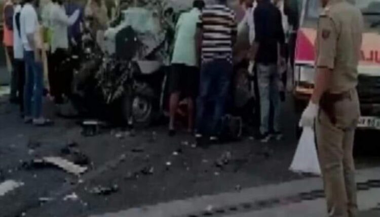 Four killed in accident on Yamuna Expressway