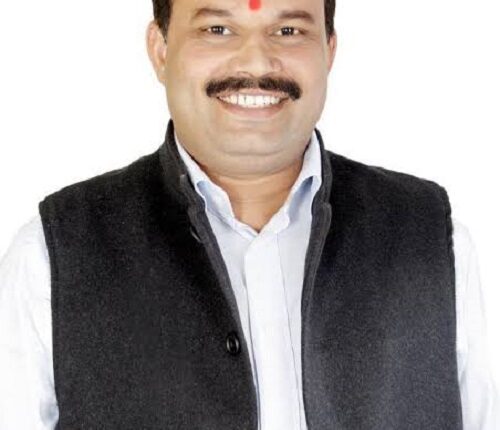 Shivpande was made the treasurer of Uttar Pradesh Congress Committee