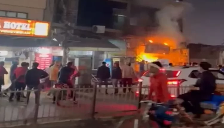 Fierce fire caused by gas cylinder in Biryani restaurant burnt one alive