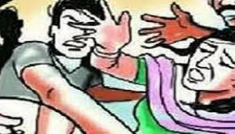 Case of brutally beating of eight month pregnant woman and her husband in Jalaun district