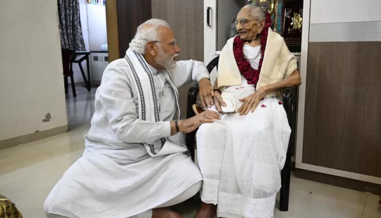 At the age of more than 100 years Prime Minister Narendra Modi's mother's health deteriorated admitted to the hospital