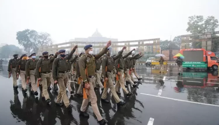 School boys and girls fight during Lucknow parade rehearsal