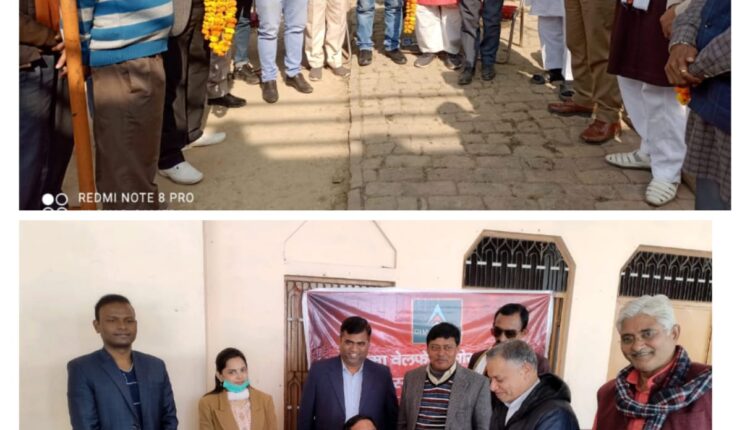 In Rura, Thanaprabhari presented an example of humanity, donated blood