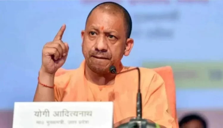 Hussain Dalwai advised CM Yogi to wear modern clothes instead of saffron colored clothes.