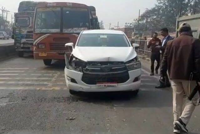 Uttar Pradesh Minister of State for Prisons collided with a tractor trolley