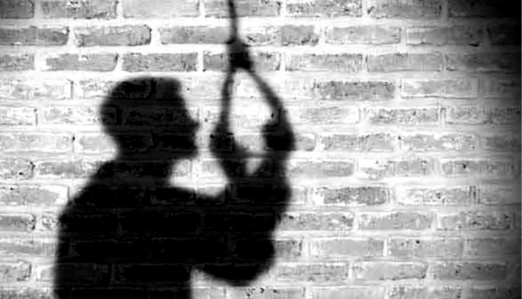 Husband commits suicide due to husband's dispute with his wife regarding children and due to cattle grazing the crops of the field