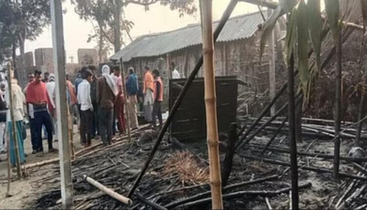 Sleeping old man burnt to death due to fire