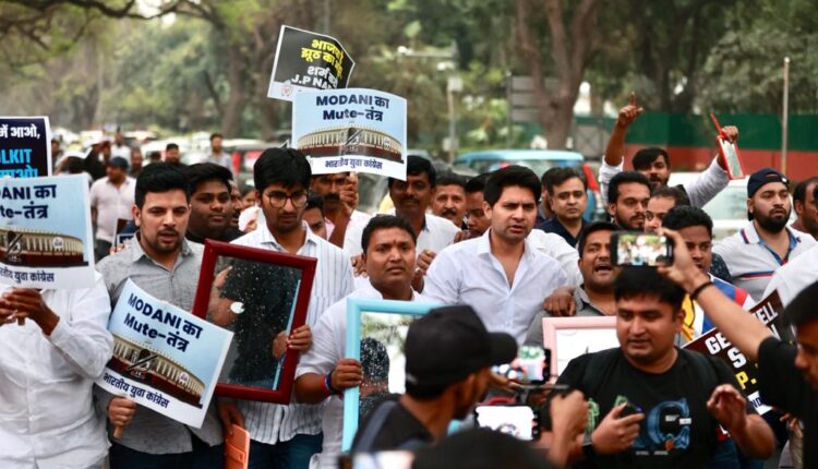 Youth Congress gheraos JP Nadda's residence