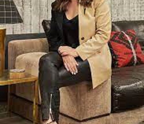 Actor Shah Rukh Khan's wife booked for cheating