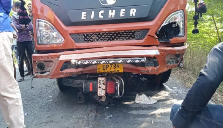 After colliding with the dumper the bike fell down two died on the spot