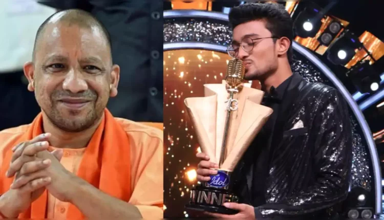 Rishi Singh met CM Yogi and took a photo with the trophy and took his best wishes