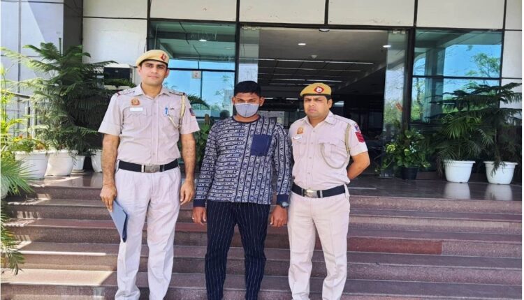 Arrested for duping over 150 passengers by posing as 'student' at Delhi airports