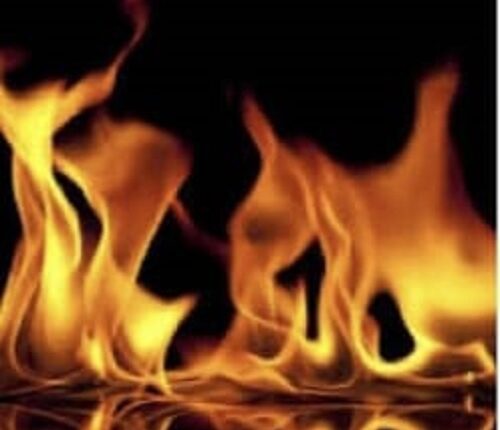 Fire broke out in Kanpur's Mariam Hospital; Mother and child were taken out.