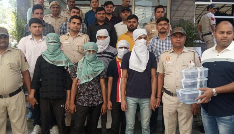 To take revenge from the head warden of the jail, five people fired at the wrong house, arrested