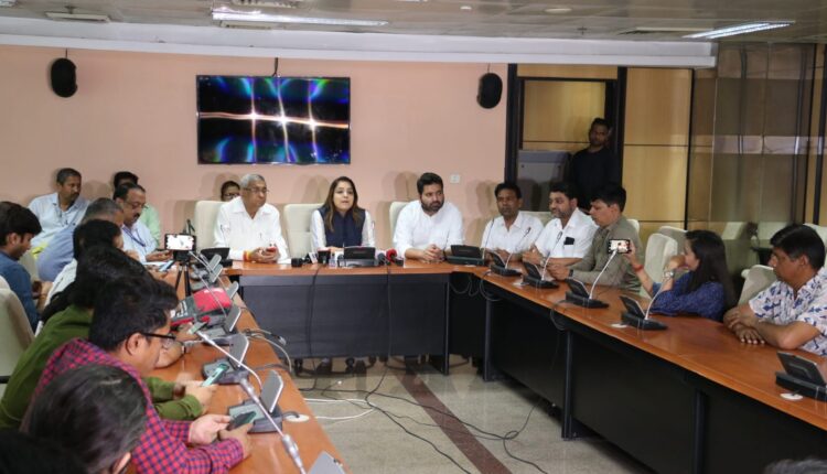 Mayor's big gift to DBC employees, now even a day's salary will not be deducted