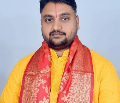 Attack on Peethadhishwar Param Pujya Kaushalendra Krishna Shastri Ji Maharaj of Shrimad Bhagavad Adhyatma Peeth