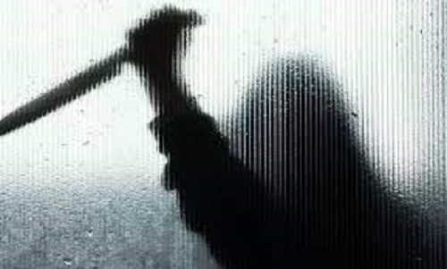 Ambulance driver who came to settle the quarrel between husband and wife was stabbed