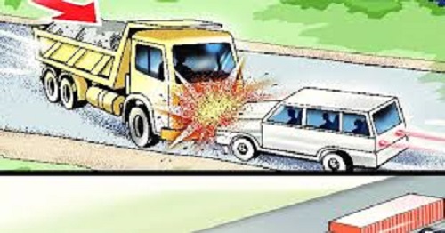 Jeep rider SHO woman died on the spot due to fierce collision of truck and jeep