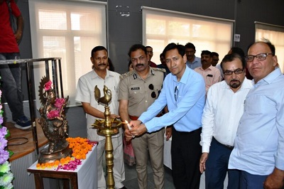 Deepak Rawat and IG Nilesh Anand Bharne lit the lamp