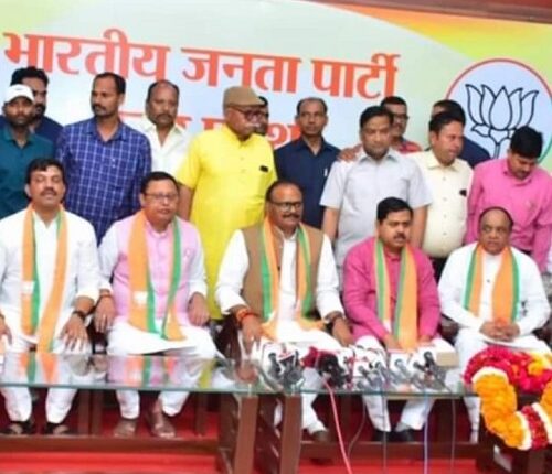 Many leaders including former national general secretary of BSP and former minister joined BJP
