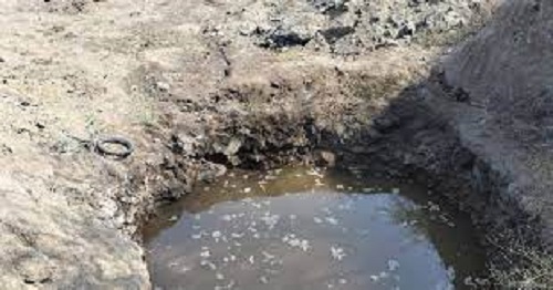 Two children of a laborer doing construction work died due to drowning in a pit filled with water.