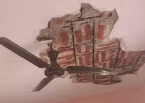 Five month old innocent died due to fall due to crack in roof lenter