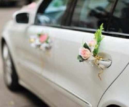 Two people including the groom died after an uncontrollable Scorpio rammed into a parked truck