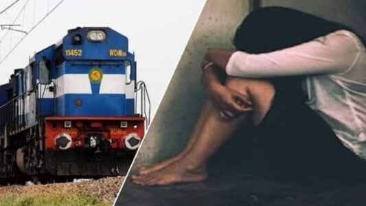 On protesting against the molestation of a girl in a moving train, 2 including the girl were thrown from the train