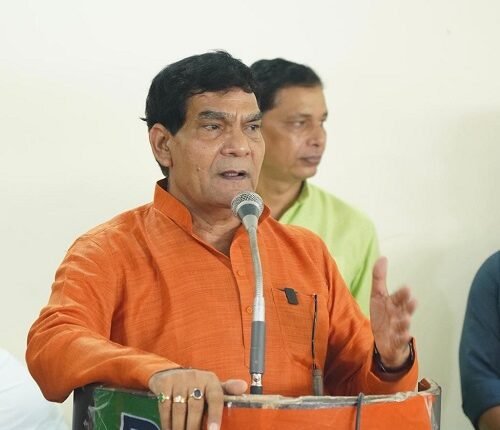 Minister AK Sharma filled with enthusiasm during campaigning in Mau's Ghosi assembly by-election