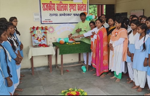 BJP former district president Kapil Dev Verma said the sacrifice of the martyrs cannot be forgotten