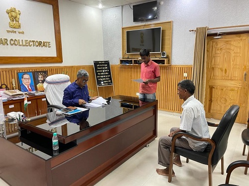 Quick action taken on the problems of 16 people who came to Janata Darbar