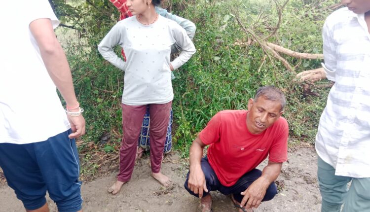 Two people injured in collision with unknown loader