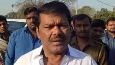 Former cabinet minister Rajkishore Singh's vehicle meets with accident, three including gunner injured