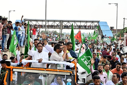 CM Hemant puts all his strength into election campaign of INDIA candidate