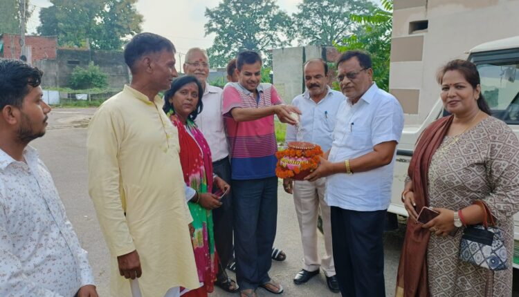 Bahraich BJP President Shyam Karan Tekriwal asked for a handful of intact soil from every house.