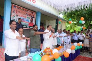 Horticulture Minister administered oath of Panch Pran to village people under Meri Mati Mera Desh program