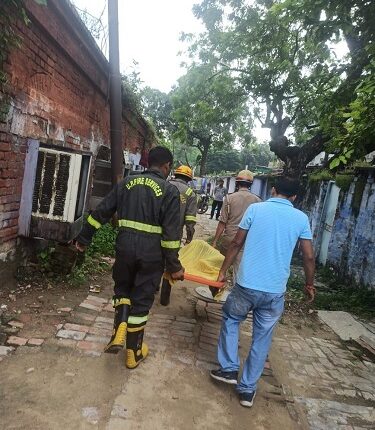5 including children died after house collapse in Lucknow