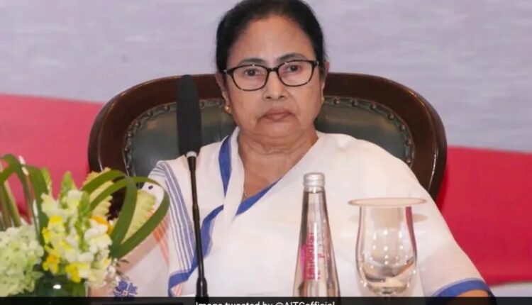 Chief Minister Mamata Banerjee announced to increase the dearness allowance of employees by four percent.