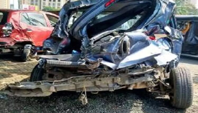 Five vehicles damaged in road accident in Thane, no one injured