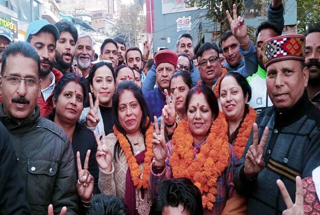Himachal Pradesh: Demand for action against rebel Congress councilors in Solan