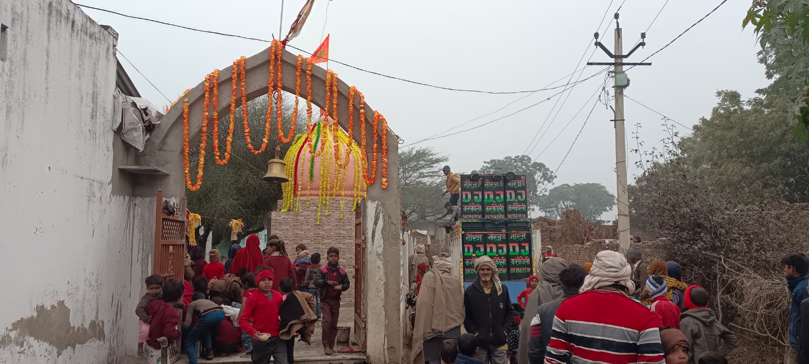 Celebrated Pran Pratistha by taking out Havan in Karkauli and rally from Tasaur to Pinahat