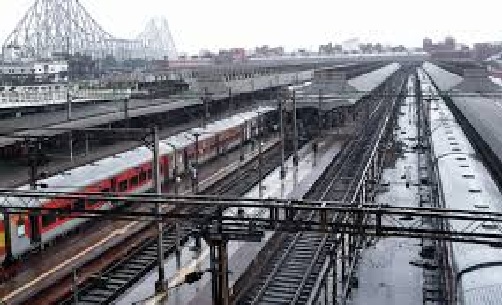 Attempt to derail train near Rae Bareli failed, investigation started