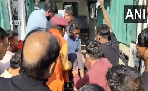 Gas leak of chemical company in Kota creates chaos in school, 12 students become unconscious, admitted to hospital