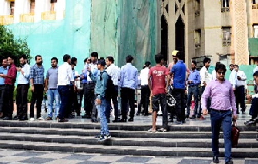 Earthquake hits Delhi-NCR, strong tremors felt in Noida, Gurugram, Faridabad too