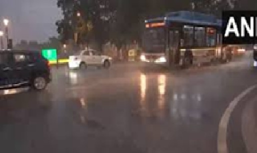 Yellow alert issued due to rain in Delhi, what is the weather condition of Rajasthan, Himachal, UP?