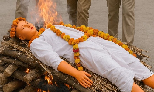 Two businessmen arrested from cremation ground for cremating a mannequin to claim Rs 50 lakh insurance.